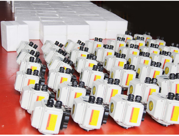 防爆電動(dòng)頭,YTEx-RS50防爆電動(dòng)執(zhí)行器倉庫一角2